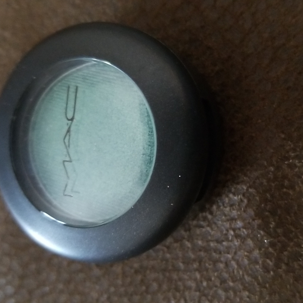 MAC eyeshadow